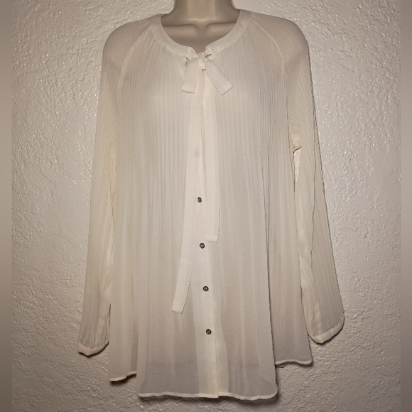 Lane Bryant White Bow Pleated Blouse - Picture 1 of 5
